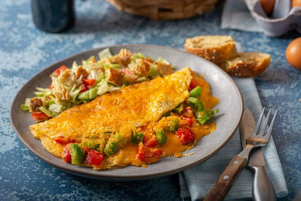 Comment faire des omelettes aux légumes sans huile pour un petit-déjeuner sain?